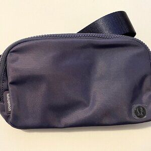 Lululemon Everywhere Belt Bag 1L